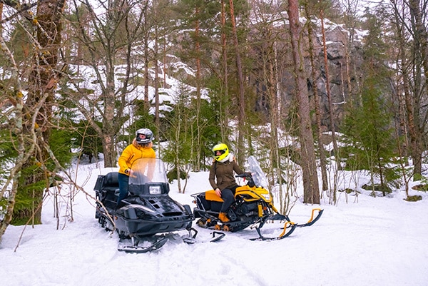 Ways to Get Active in the Lakes Region This Winter – Snowmobiling